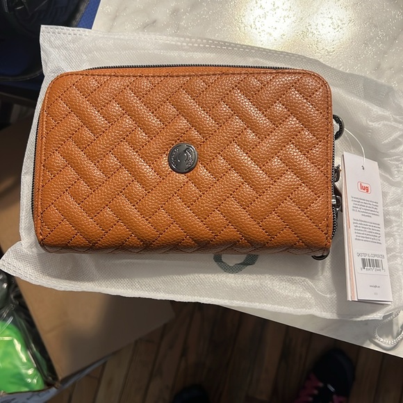 Lug Quickstep Classic VL Convertible Wallet NWT - Picture 12 of 15